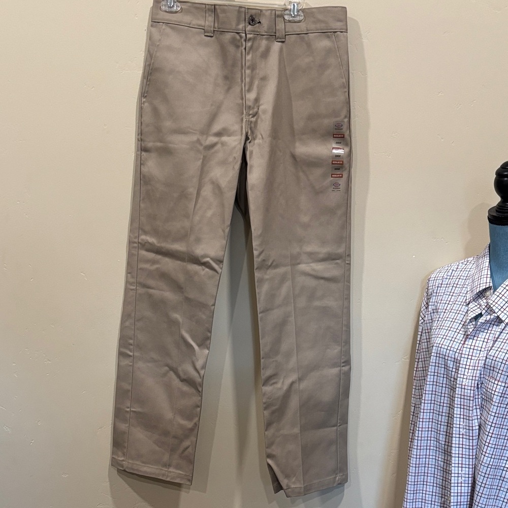 Skateboard khakis